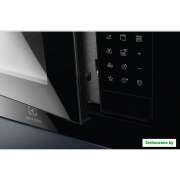 Микроволновая печь Electrolux LMSD253TM