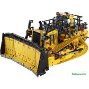 Конструктор LEGO Technic 42131 Бульдозер Cat D11 на пульте управления