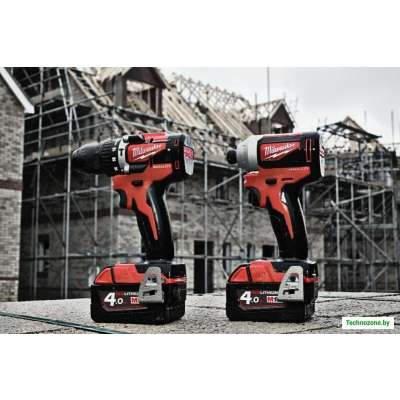 Ударная дрель-шуруповерт Milwaukee M18