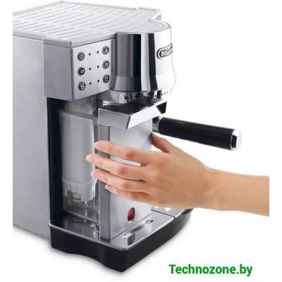 Рожковая помповая кофеварка DeLonghi EC 850.M