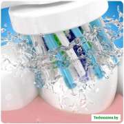 Электрическая зубная щетка Oral-B Pro 750 Cross Action D16.513.UX Black Edition