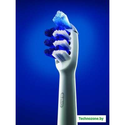 Электрическая зубная щетка Oral-B Trizone 3000 (D20.535.3)